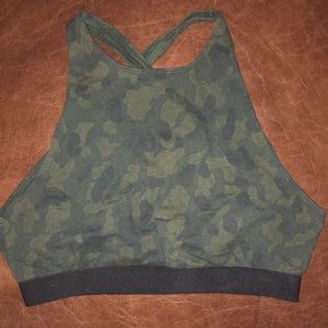Obey camouflage Tank Top size Large